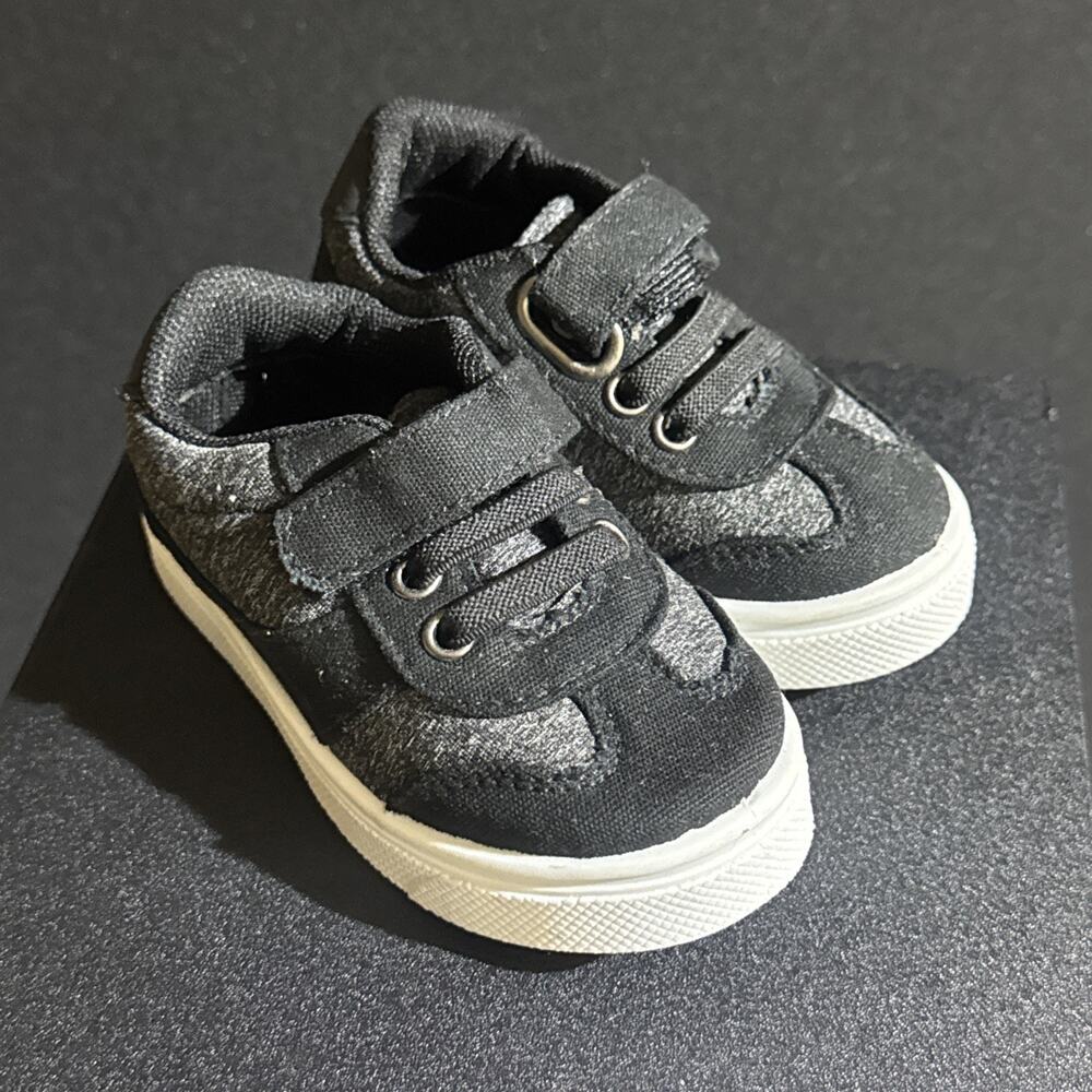 Oomphies Kids Size 5 Black Sneakers Hook Loop Shoes Toddler 14.6cm